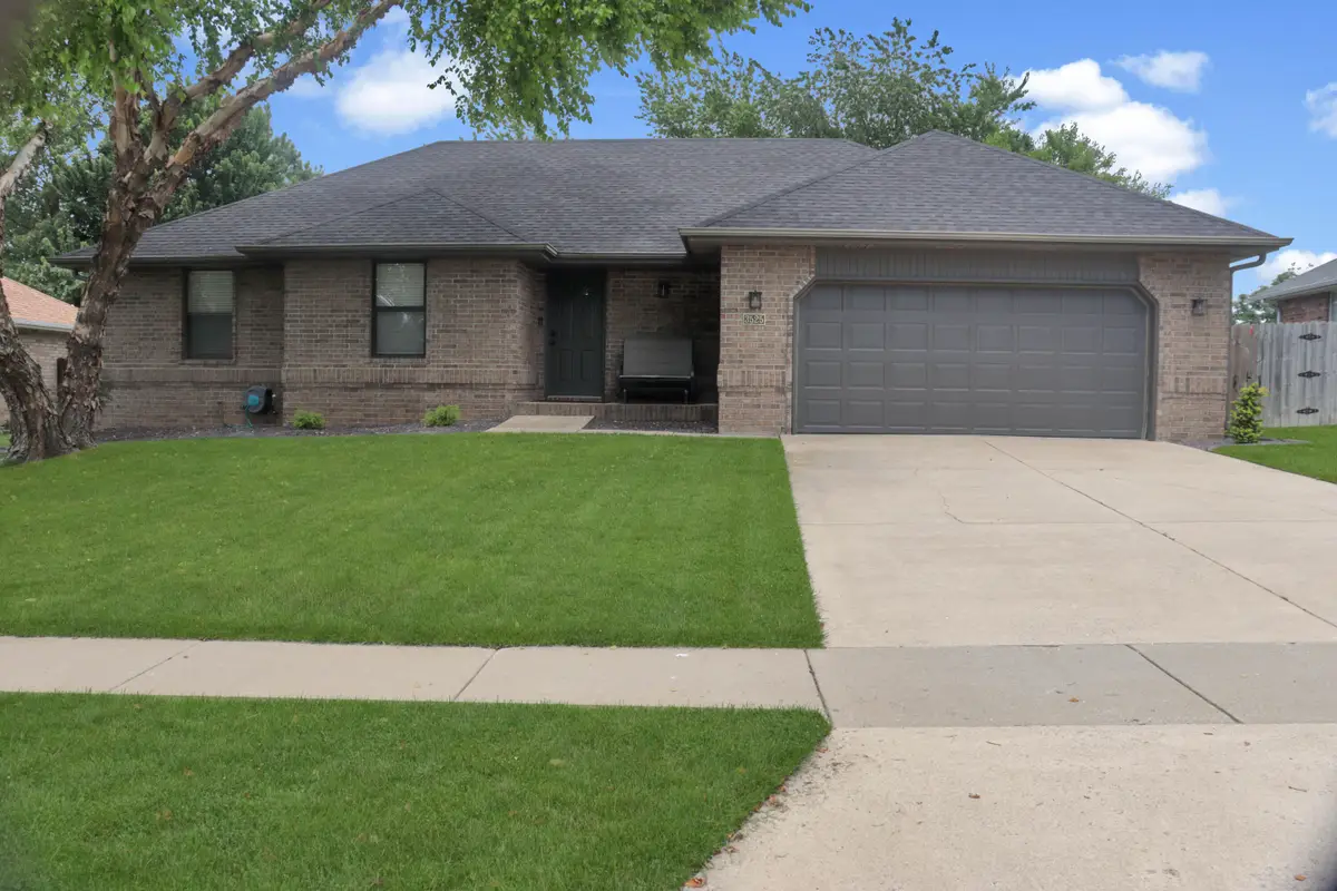 3525 W Village Terrace, Springfield, MO 65810 - #1