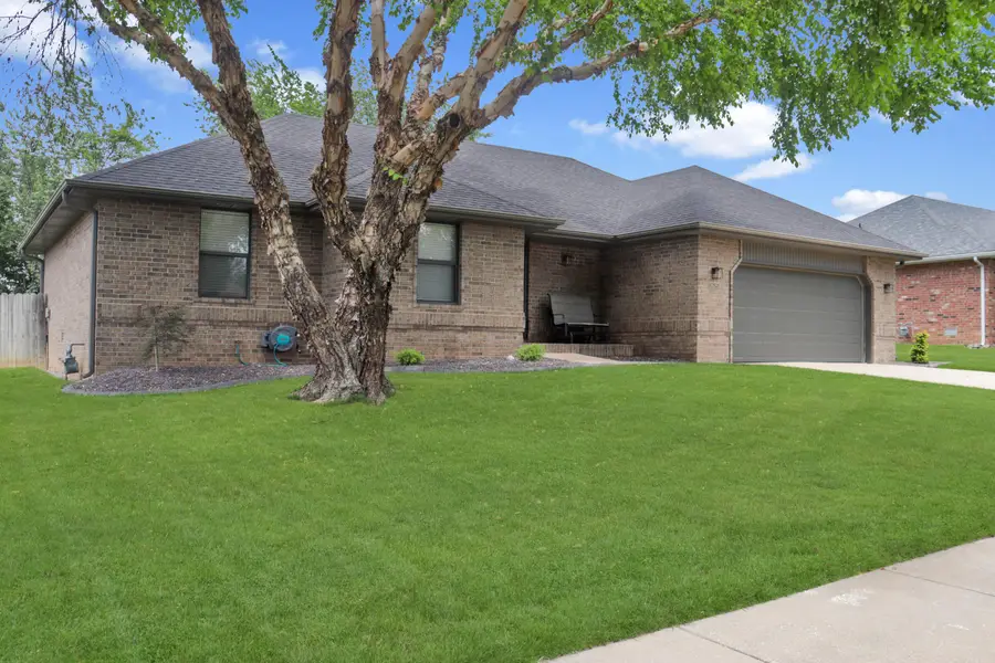 3525 W Village Terrace, Springfield, MO 65810 - #3