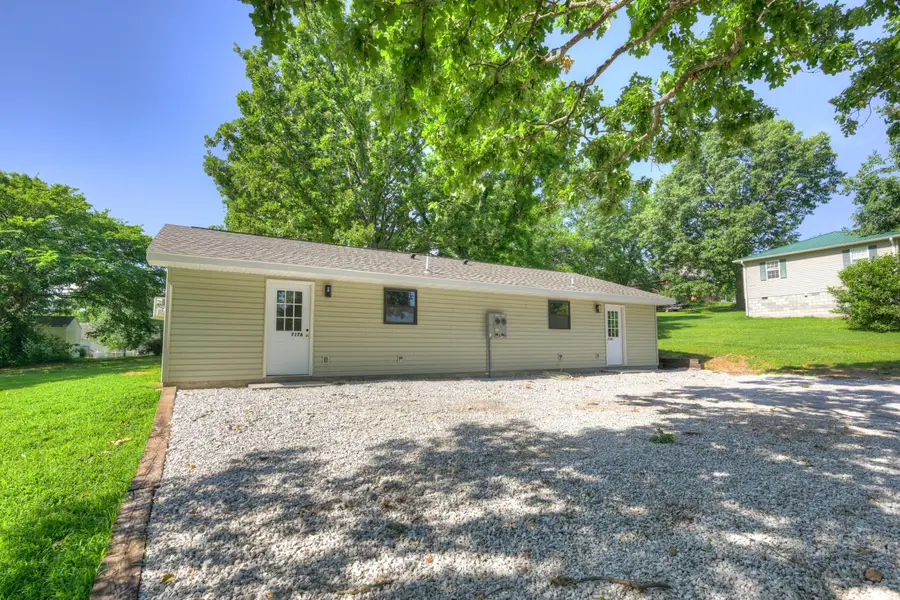 717 Benham Avenue, Neosho, MO 64850 - #3