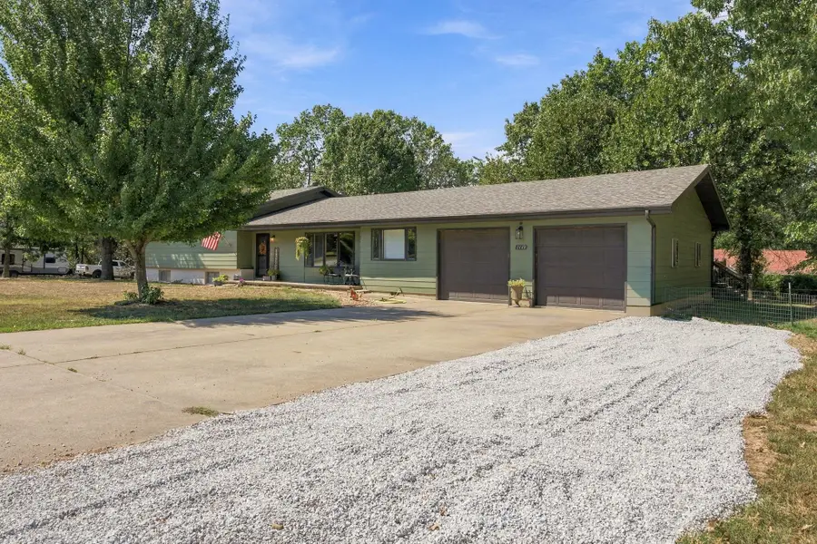 1119 Terrace Drive, Aurora, MO 65605 - #3