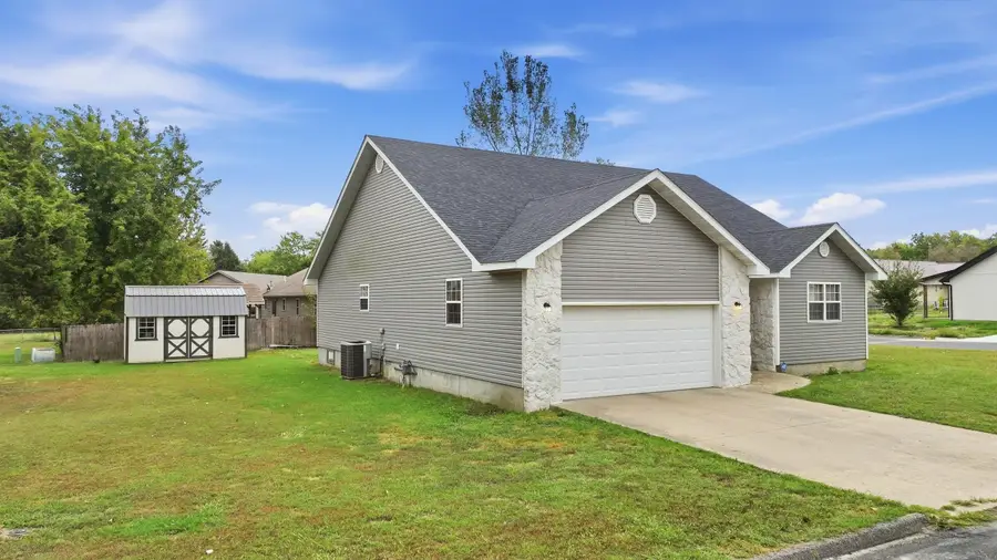 700 Robin Road, Mountain Grove, MO 65711 - #2