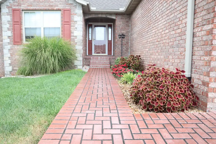 5714 S Lexington Avenue, Springfield, MO 65810 - #3