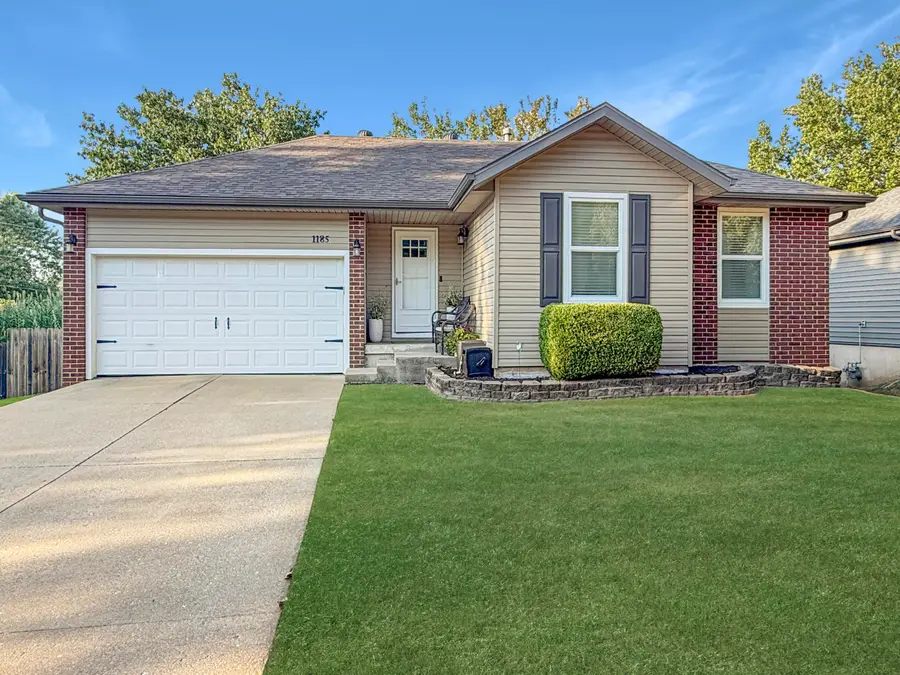 1185 W Grayrock Drive, Springfield, MO 65810 - #2