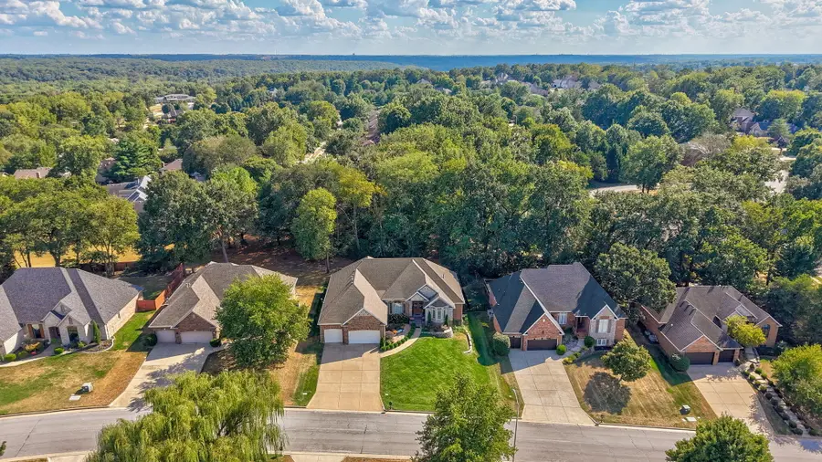 4294 E Berkeley Street, Springfield, MO 65809 - #2