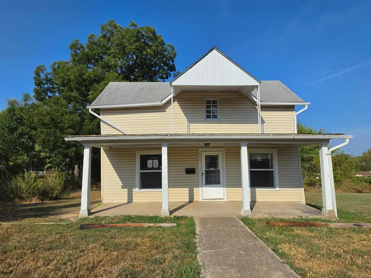 406 N Garfield Street, Willow Springs, MO 65793 - #1