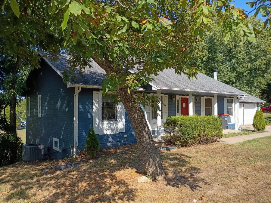 1420 Oakhill Drive, Cassville, MO 65625 - #2