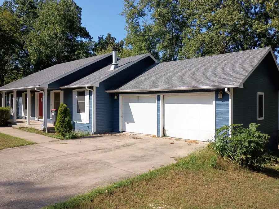 1420 Oakhill Drive, Cassville, MO 65625 - #3