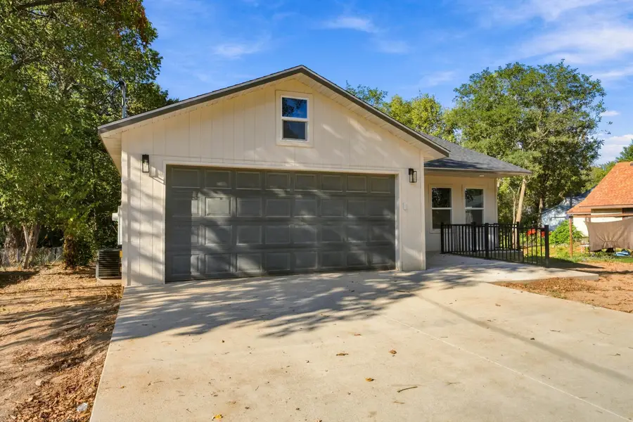 110 W Park Street, Monett, MO 65708 - #2