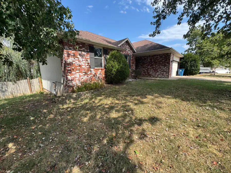617 E Southeast Hills Court, Nixa, MO 65714 - #3