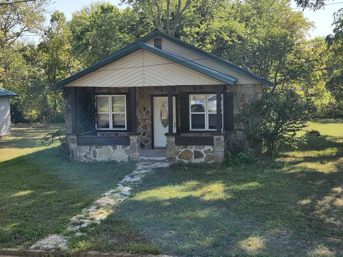 308 S High Street, Mountain Grove, MO 65711 - #1