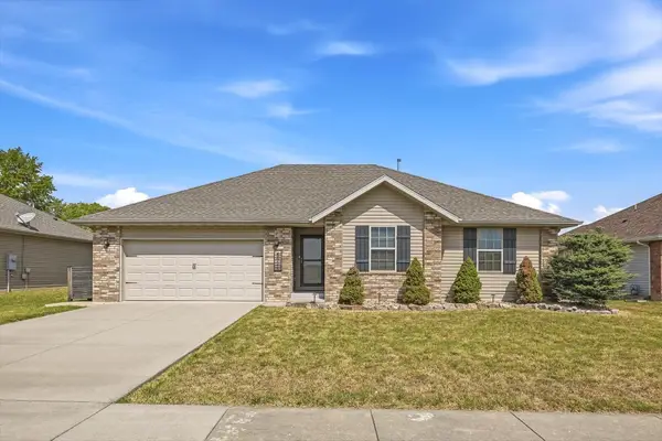 571 W Grace Street, Republic, MO 65738