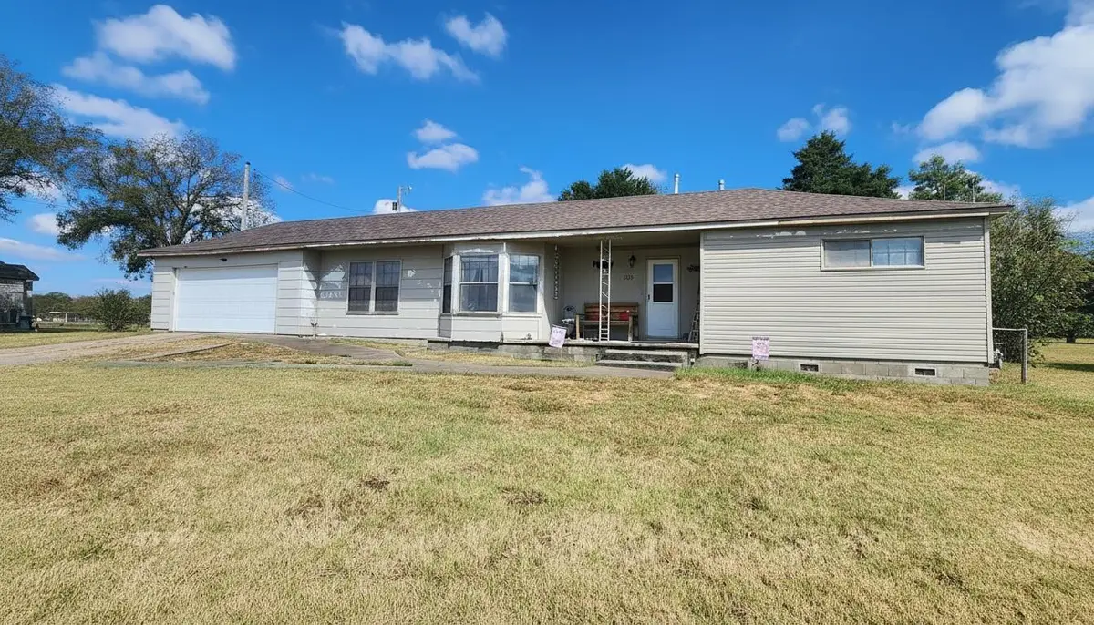 12710 State Highway 86, Neosho, MO 64850 - #1