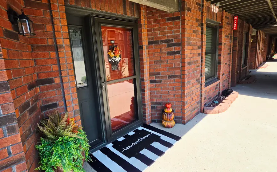 150 Sunken Forest Drive #Bldg 10  Unit  249, Forsyth, MO 65653 - #2