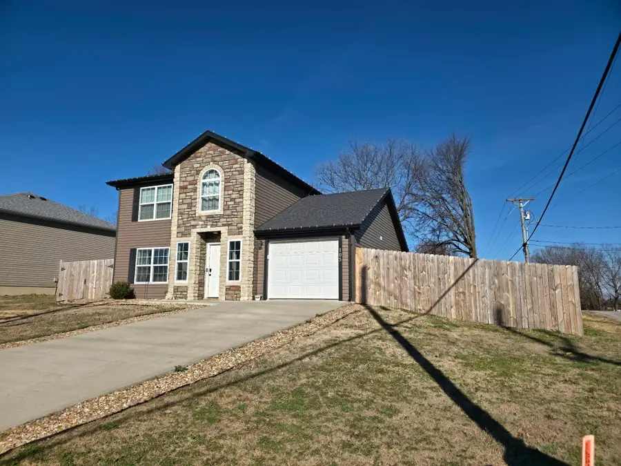 105 W Craig Street, Stockton, MO 65785 - #3