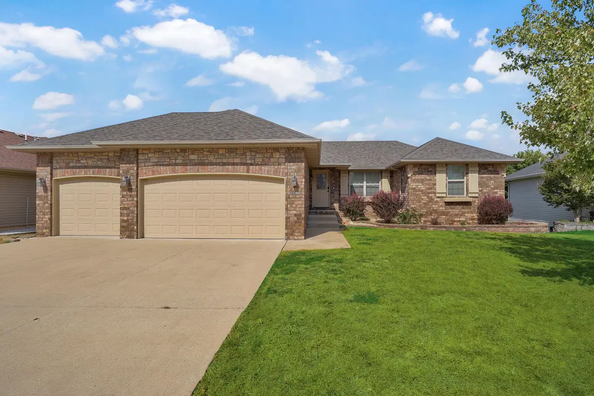 1140 S Erika Avenue, Springfield, MO 65802 - #1