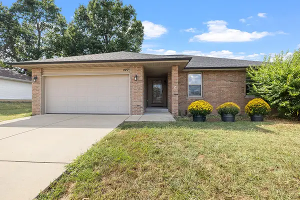 827 N Franklin Avenue, Republic, MO 65738