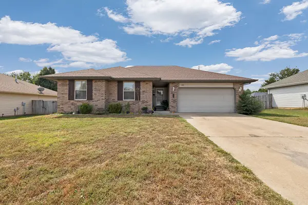 443 S Beechwood Avenue, Republic, MO 65738