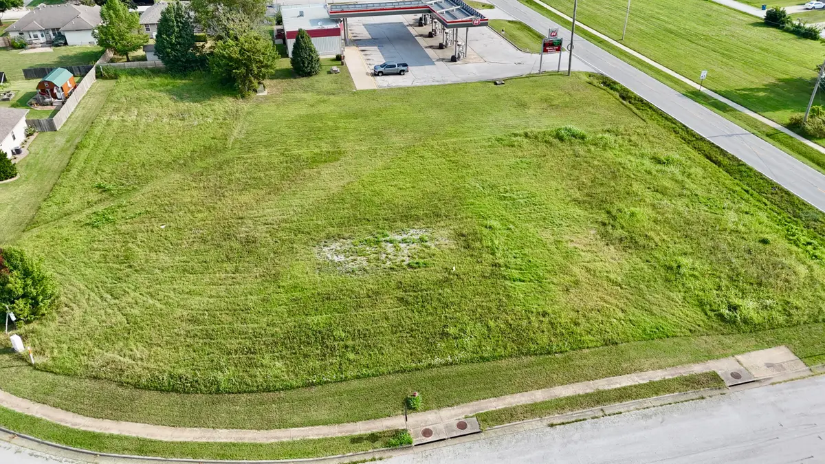5511 S State Highway Ff, Battlefield, MO 65619 - #1