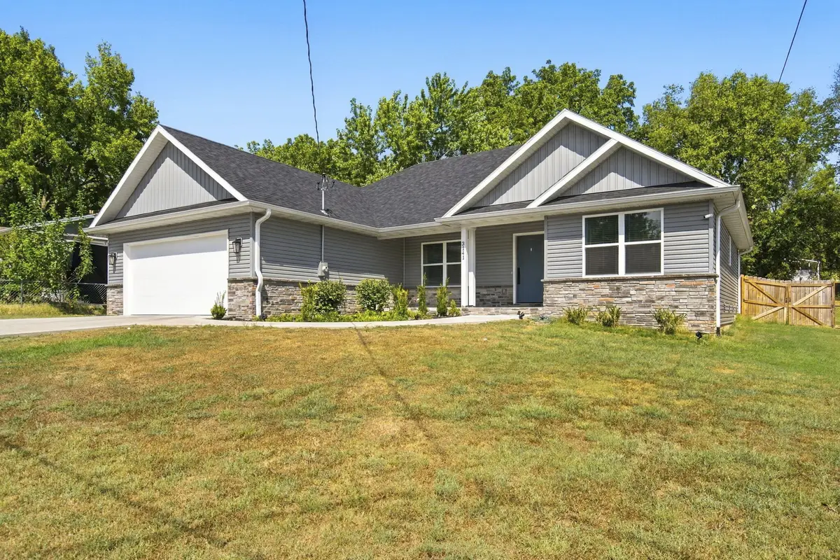 3141 E Iroquois Street, Springfield, MO 65804 - #1