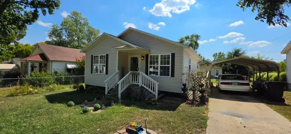 1018 W 2nd Street, West Plains, MO 65775