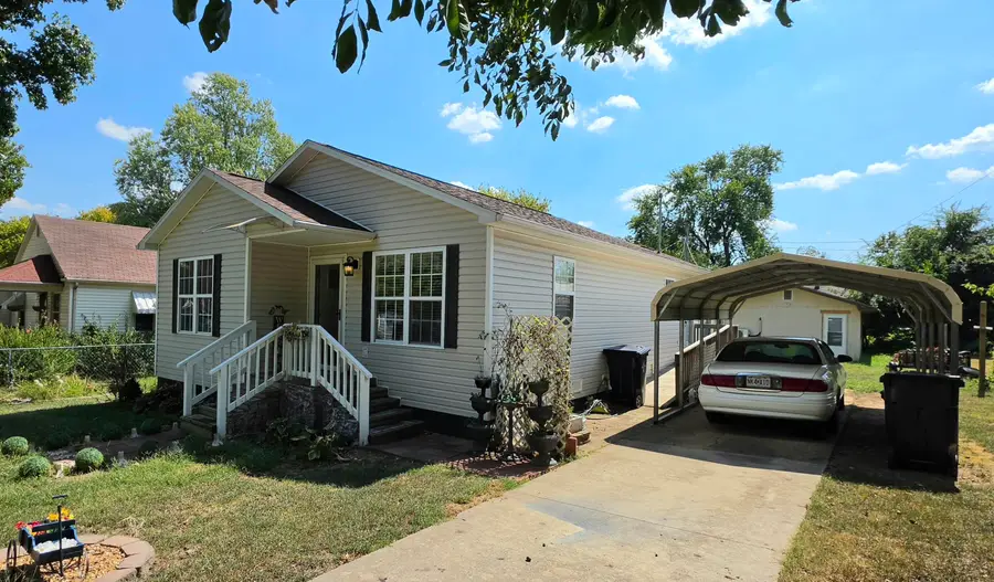 1018 W 2nd Street, West Plains, MO 65775 - #2