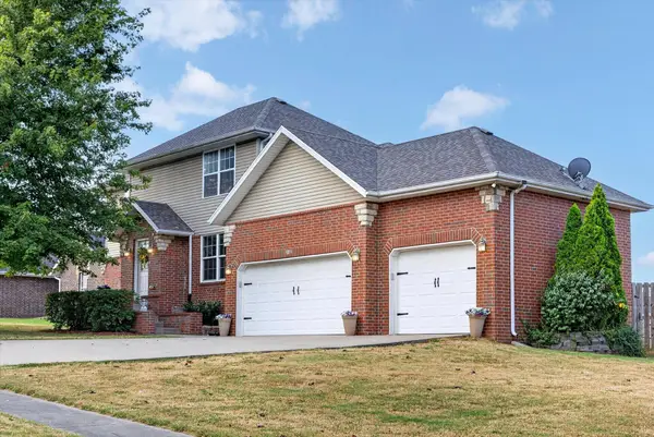 3291 N Eakins Avenue, Springfield, MO 65803