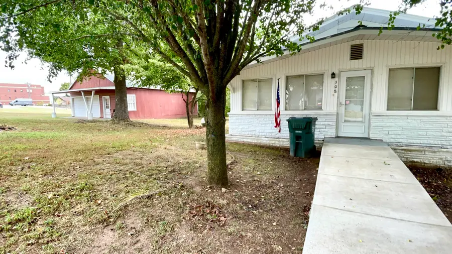 308 S Maple Street, Galena, MO 65656 - #3
