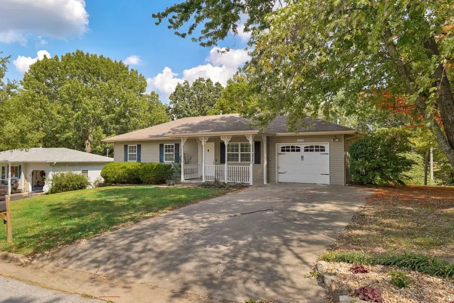 1208 S 17th Avenue, Ozark, MO 65721 - #2