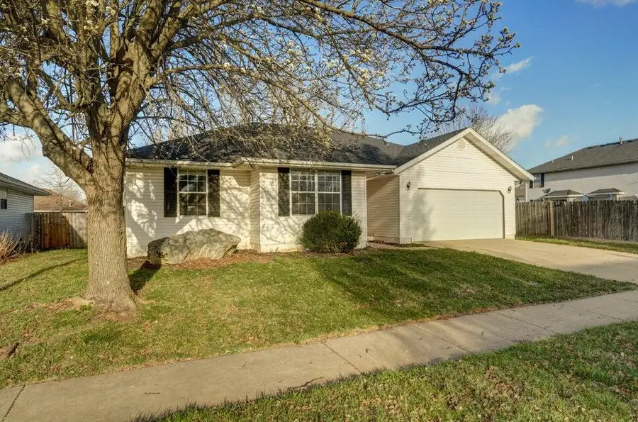 5533 S Walnut Hill Avenue, Springfield, MO 65810 - #2