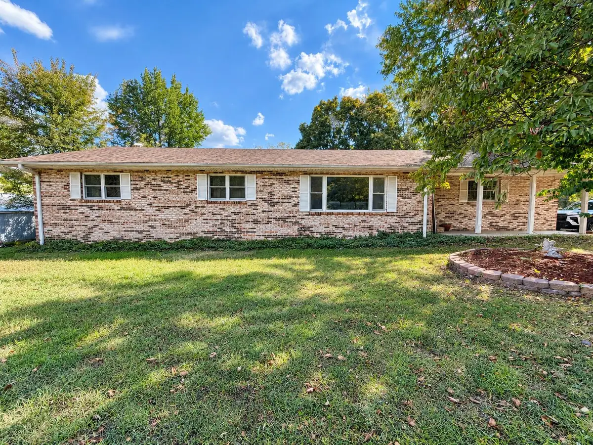 205 N Harrison Street, Mountain View, MO 65548 - #1