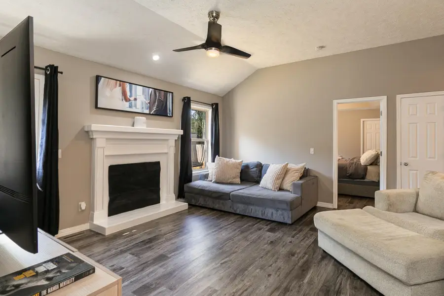 4230 W Madison Street, Springfield, MO 65802 - #2