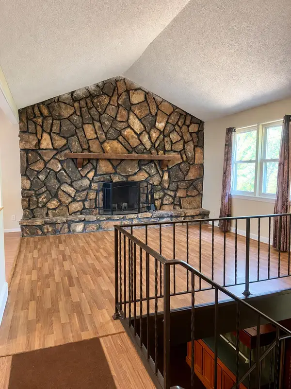2079 Talking Rocks Road, Branson West, MO 65737