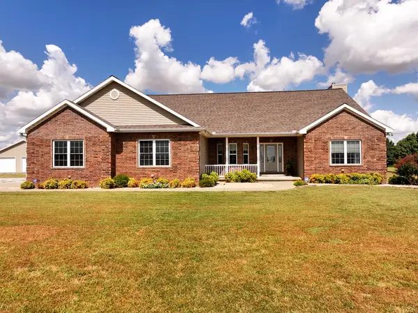 672 SW 15th Lane, Liberal, MO 64762