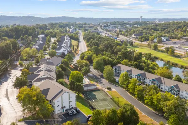 530 Spring Creek Road #Apt 12, Branson, MO 65616