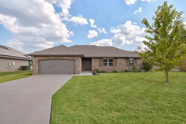 1260 S Venice Avenue, Republic, MO 65738