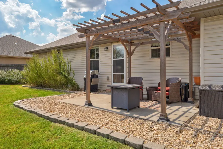 1260 S Venice Avenue, Republic, MO 65738 - #2