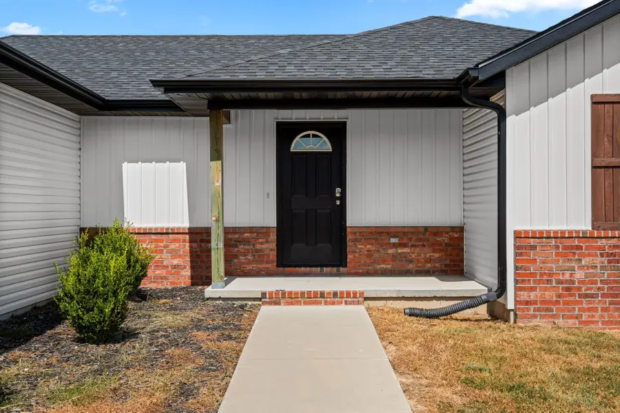 301 E Rosalie, Strafford, MO 65757 - #2