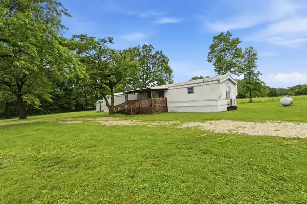 1919 Burnett Road, Seymour, MO 65746
