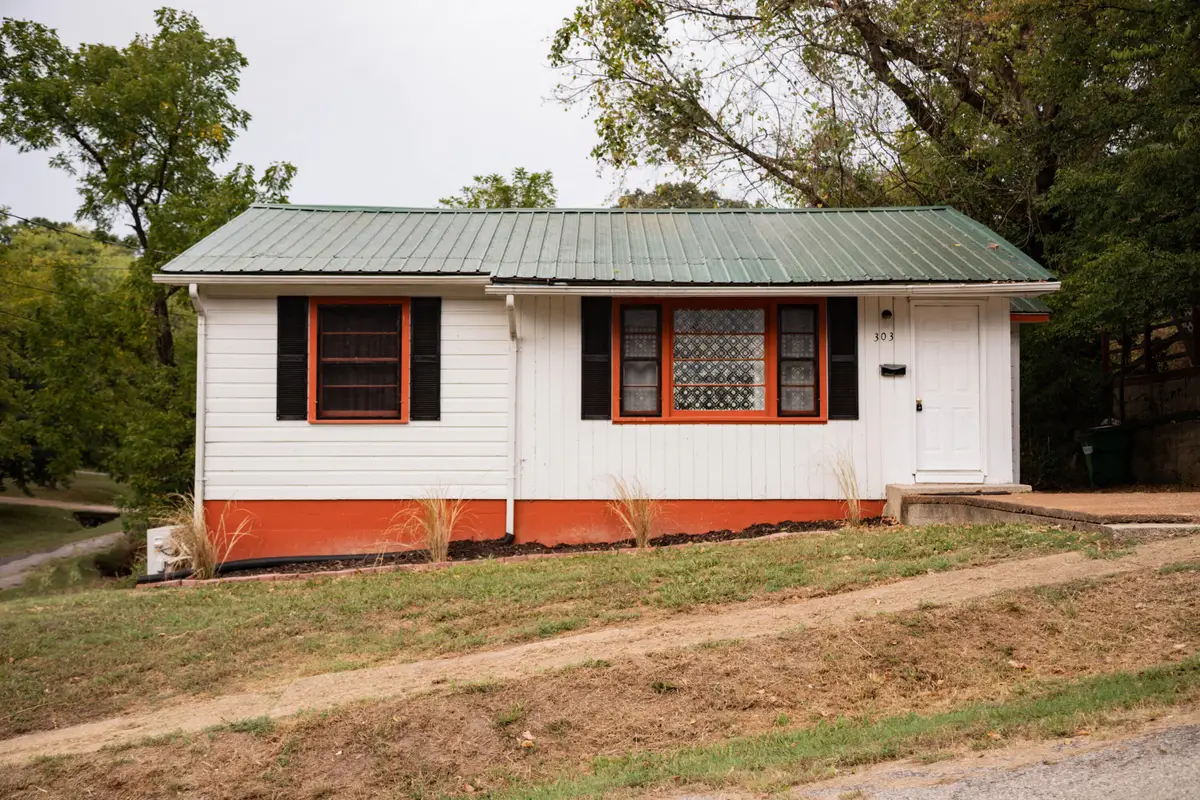 303 N 5th Street, Thayer, MO 65791 - #1