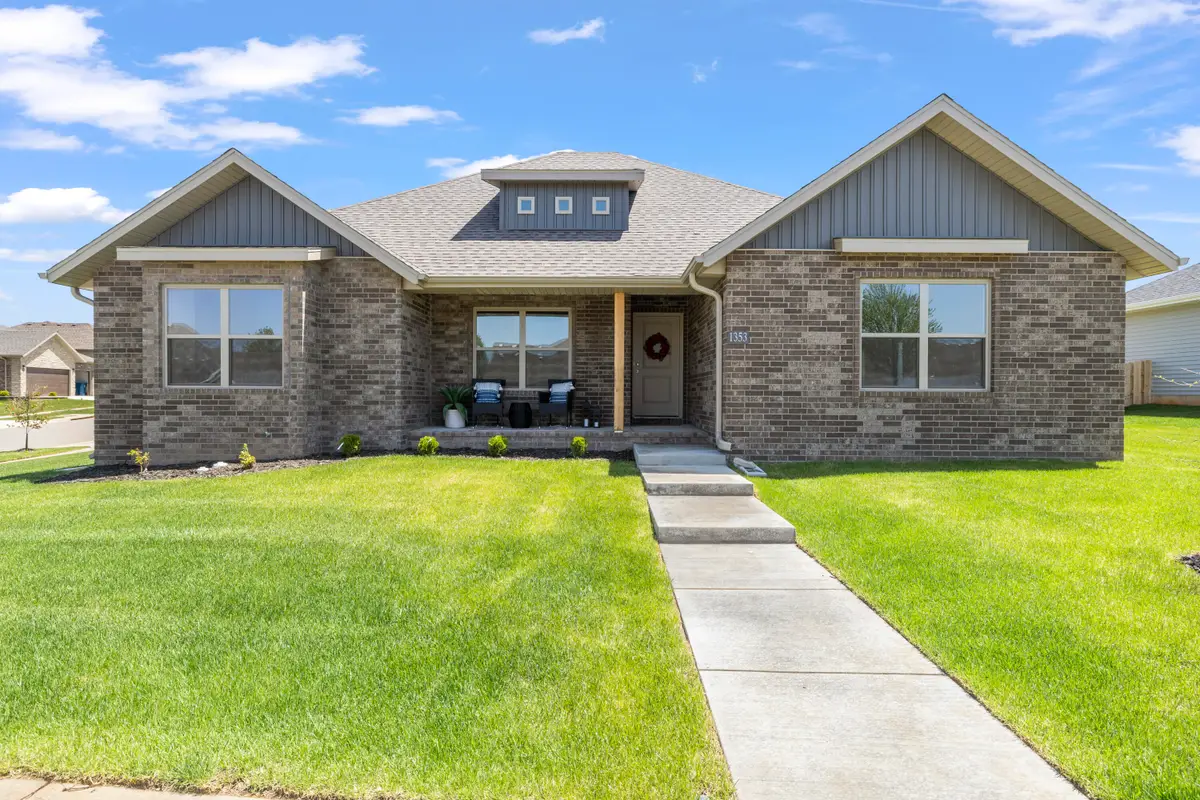 1353 N Sandy Creek Circle, Nixa, MO 65714 - #1