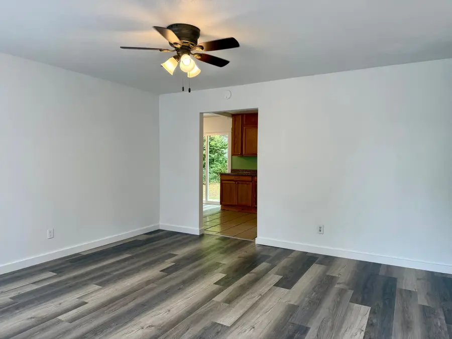 825 Shartel Drive, Neosho, MO 64850 - #3