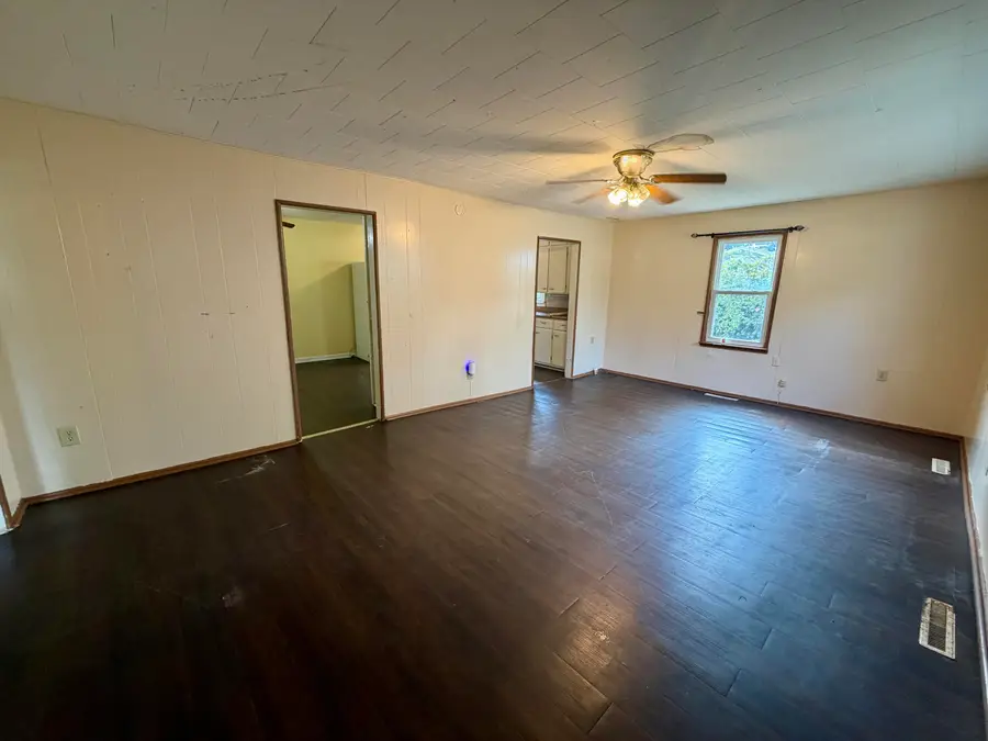 304 W 10th Street, Willow Springs, MO 65793 - #3