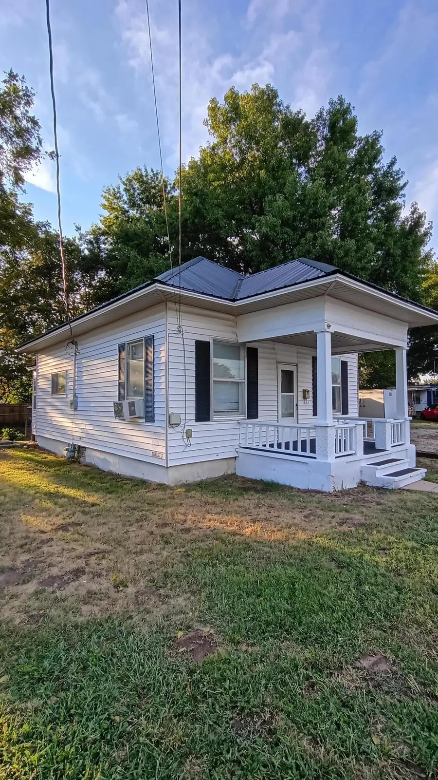 813 S Hickory Street, Mount Vernon, MO 65712 - #3