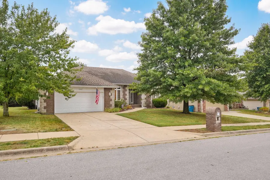 5047 S Greenfield Road, Battlefield, MO 65619 - #2