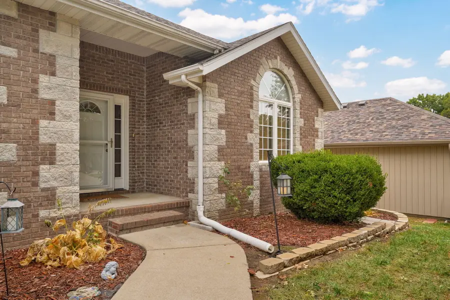 5047 S Greenfield Road, Battlefield, MO 65619 - #3