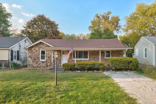 2911 W Latoka Street, Springfield, MO 65807