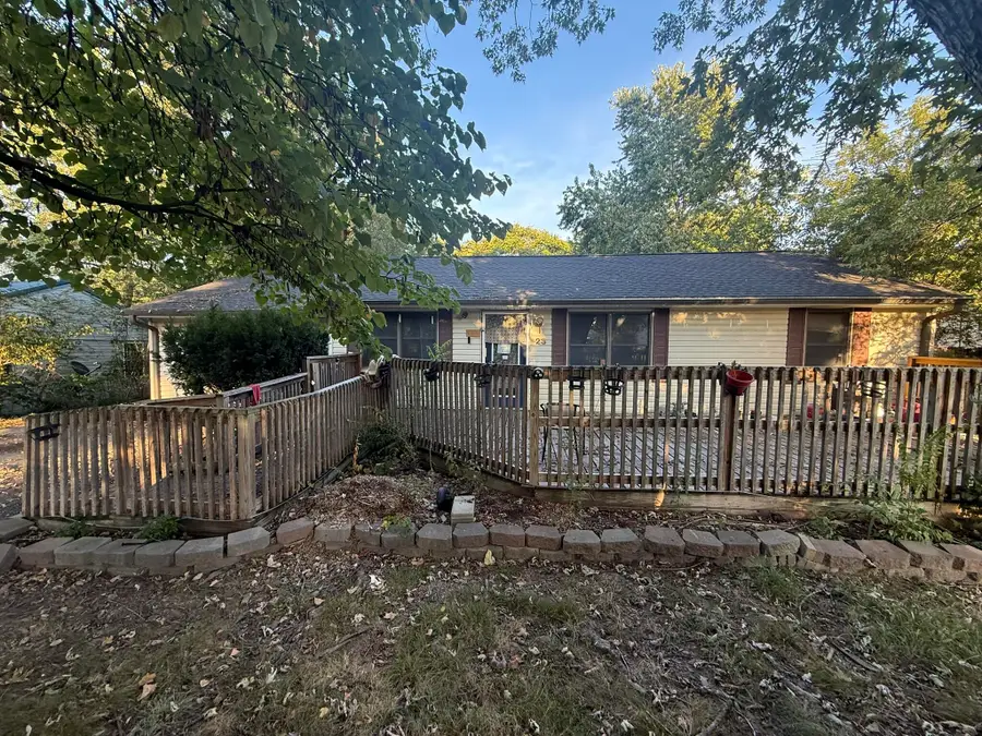 23 Burgoyne Street, West Plains, MO 65775 - #2