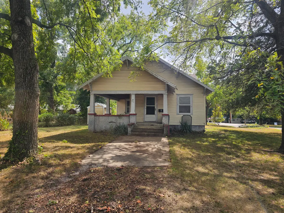 314 Jasper Street, Aurora, MO 65605 - #1