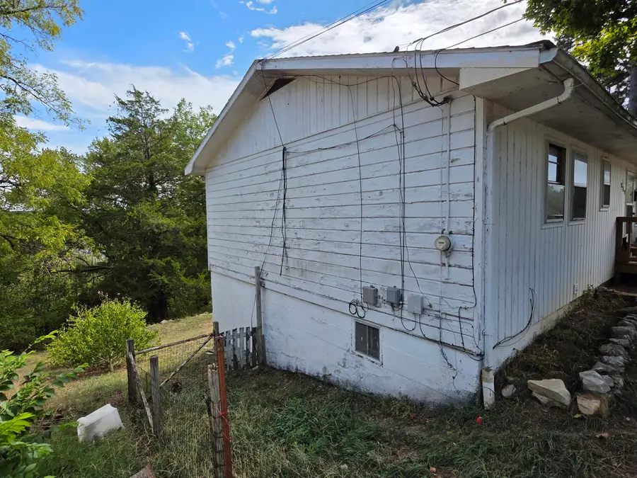317 S 2nd Street, Thayer, MO 65791 - #2