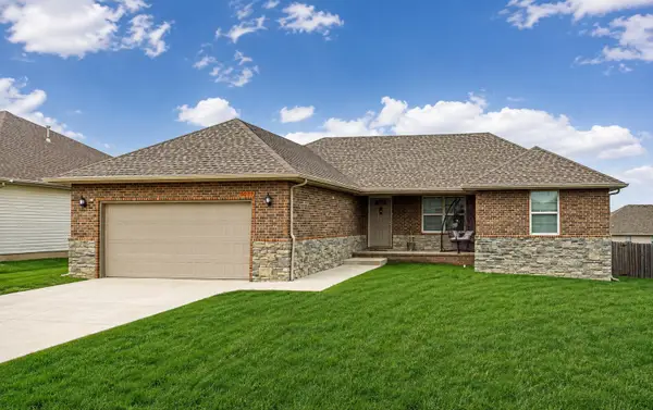 5017 W Skyler Drive, Springfield, MO 65802